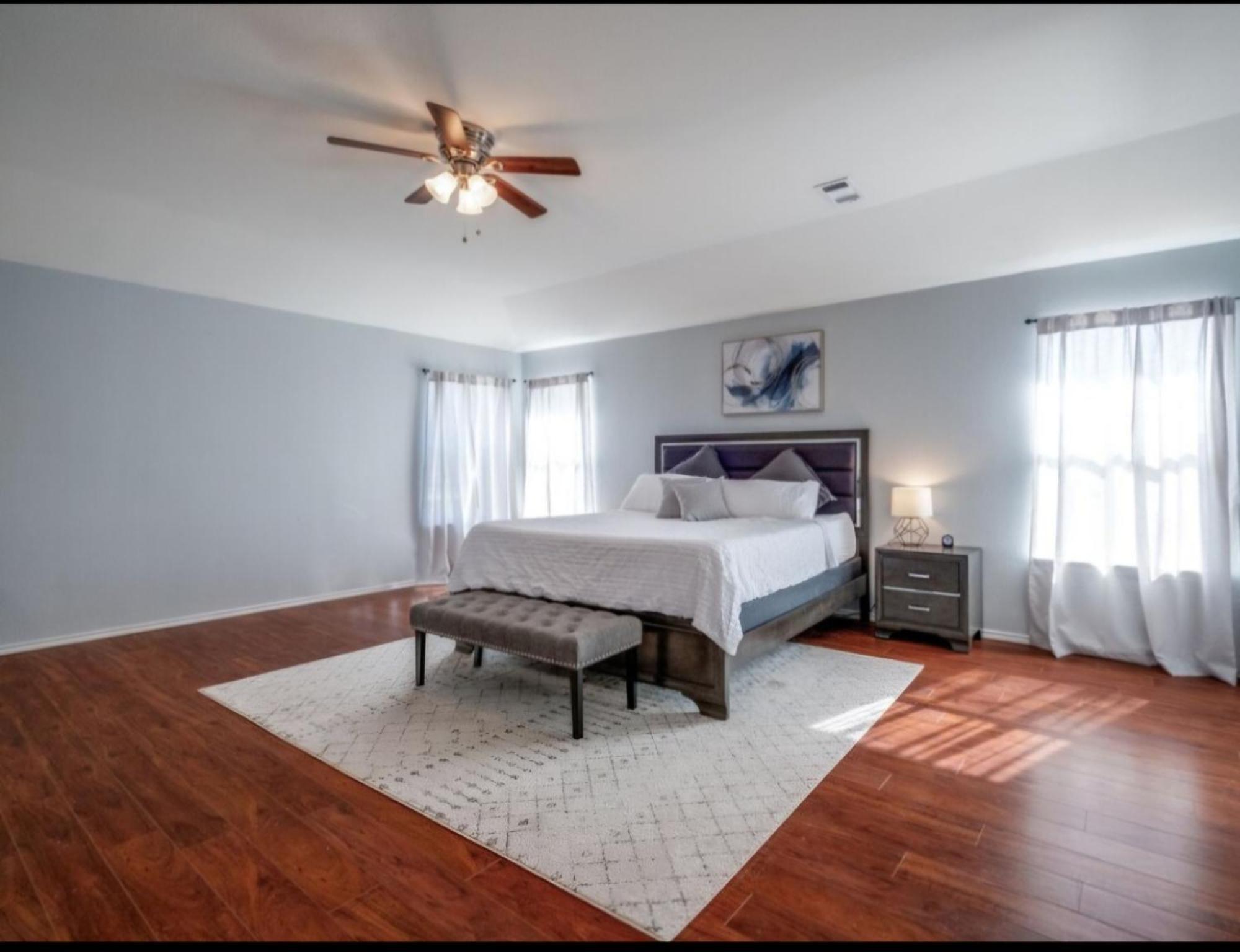 Entire House - Literally Across The Street From Sea World San Antonio Bagian luar foto